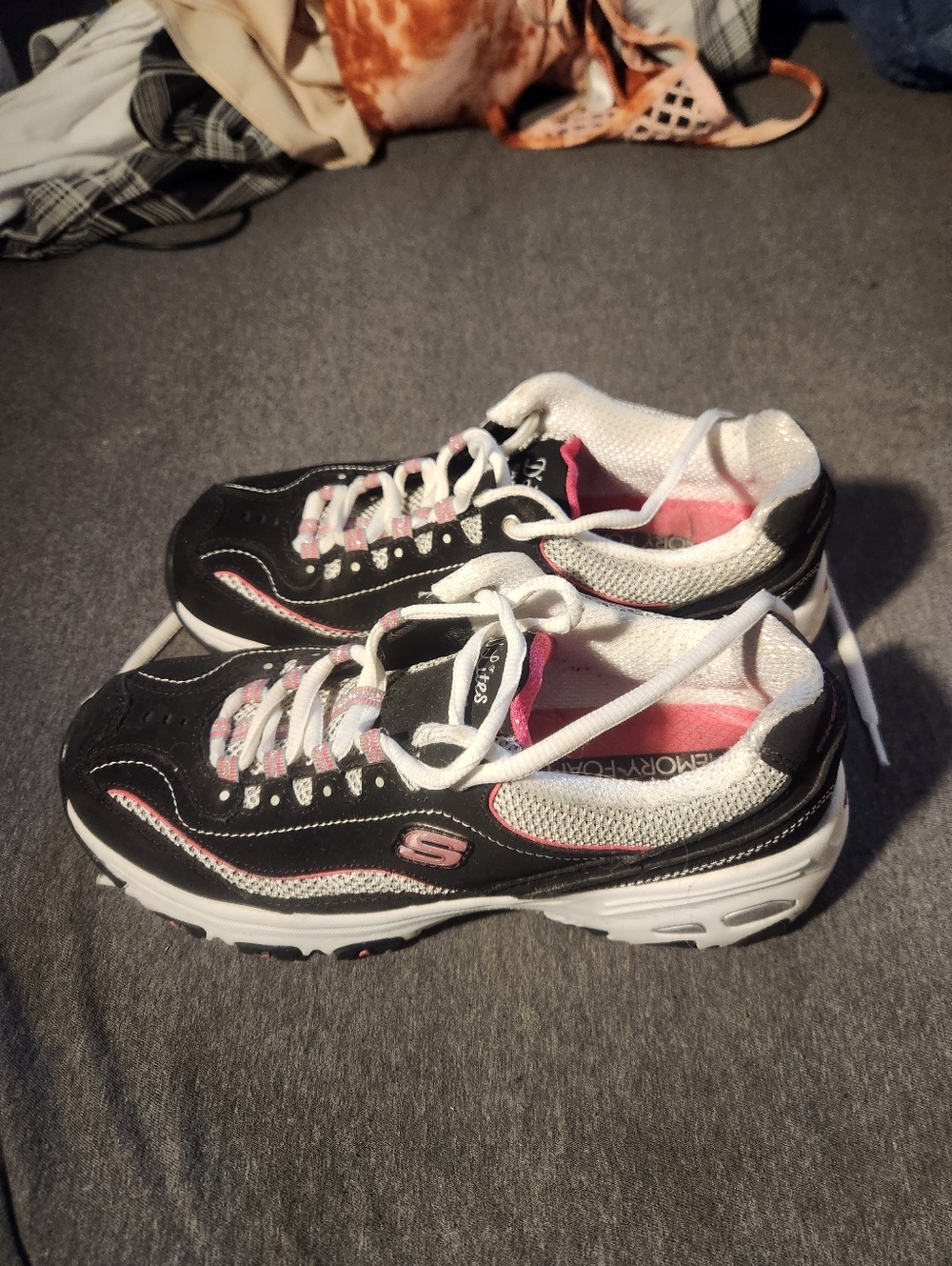 Skechers D'Lites Women's Black & Pink Athletic Sneakers - Picture 3 of 6